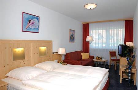 Hotel-Landpension Postwirt Kirchensittenbach Dış mekan fotoğraf